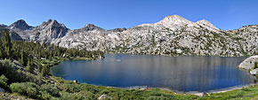 Morning of day 5 and leaving Rae Lakes basin. View south (L) and west (R) from the John Muir Trail